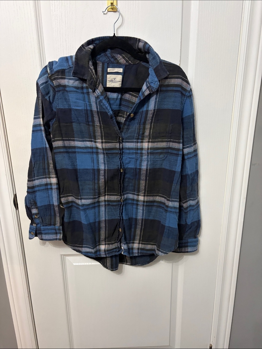 American Eagle Plaid Boyfriend fit Plaid Shirt